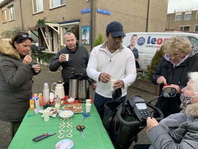 Foto 33 uit Kerstboom optuigen