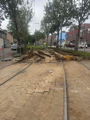 Foto 7 uit X- Tram rails Word Vervangen in de Beverwaard 15-6-26. 