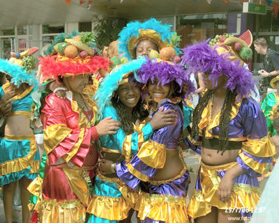 Foto 95 uit carnaval-labandera06