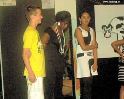 Foto 130 uit afscheidsfeestgroep8