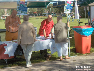 Foto 98 uit wijkparkfeest 2006
