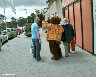 Foto 7 uit berenactie wc.b.w07