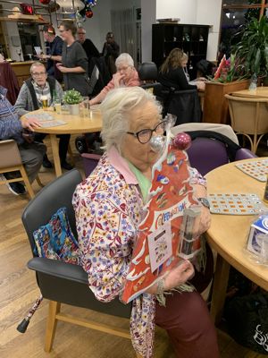 Foto 35 uit GROTE BINGO26-2