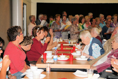 Foto 71 uit Ouderen4Daagse8_6