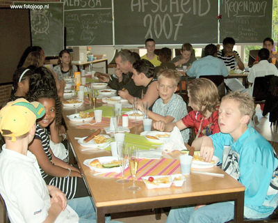 Foto 16 uit afscheidsfeestgroep8