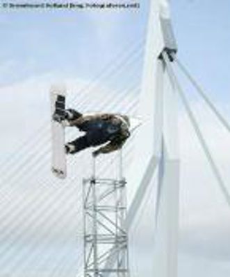 Foto 97 uit big air snowboarden