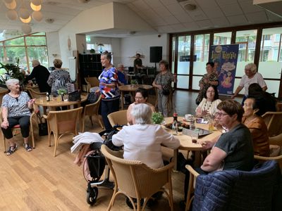 Foto 25 uit Johnie Valentino