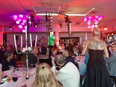 Foto 9 uit Ouderen Gala 6-5-22