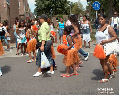 Foto 189 uit carnaval 2006 b.w