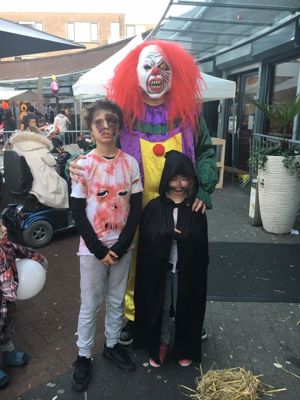 Foto 20 uit HALLOWEEN2016