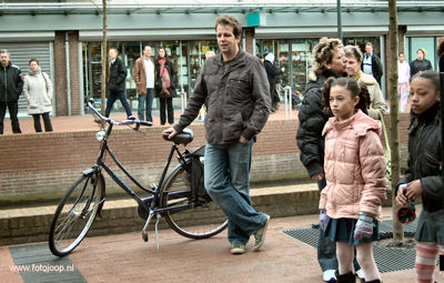 Foto 91 uit openingtokomilobi