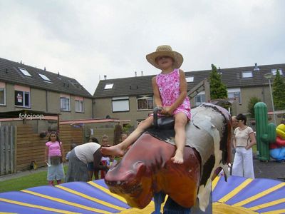 Foto 84 uit country feest 2005