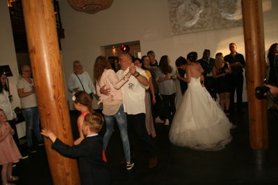 Foto 411 uit Bruiloft-Beverwaard