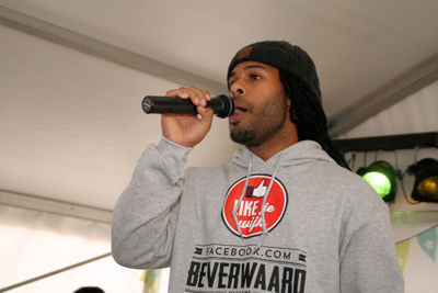 Foto 244 uit LikeJeWijkfeest14-9