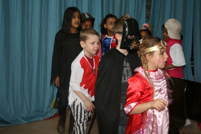 Foto 104 uit RKregenboogcarnaval