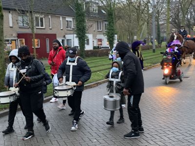 Foto 70 uit Sinterklaas Optocht