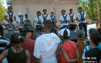 Foto 190 uit carnaval 2006 b.w