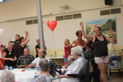 Foto 535 uit Ouderen4Daagse2018