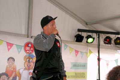 Foto 213 uit LikeJeWijkfeest14-9