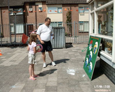 Foto 106 uit opzoomeren 2006 bw