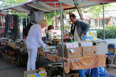 Foto 11 uit Rommelmarkt11-08