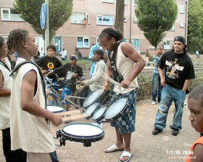 Foto 67 uit carnaval 2006 b.w