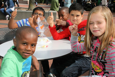 Foto 106 uit WijkFeest15_09_2012