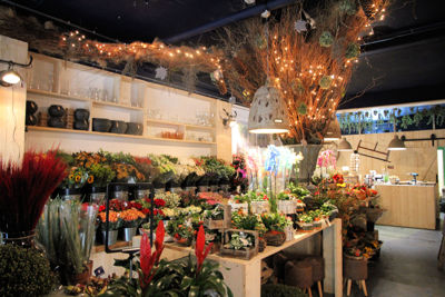 Foto 97 uit De Bloemenboetiek