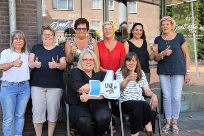 Foto 35 uit Doet Effe Mee Cafe