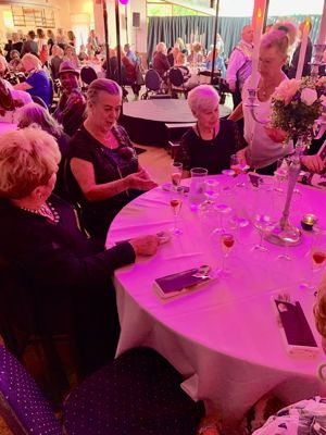 Foto 37 uit Ouderen Gala 6-5-22