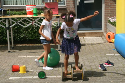 Foto 7 uit Buitenspeeldag08-06