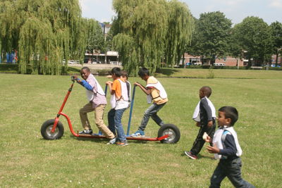 Foto 11 uit Buitenspeeldag10-6