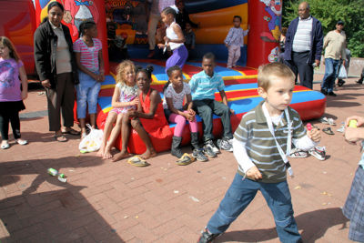 Foto 119 uit Wijkfeest-Braderie