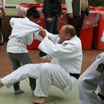 Foto 12 uit LikeJeWijkfeest14-9