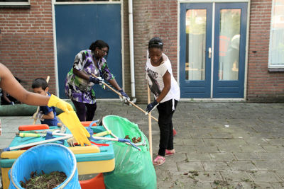 Foto 40 uit Schoonmaakdag20_4_11