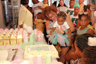 Foto 103 uit KinderfeestBuur24-8