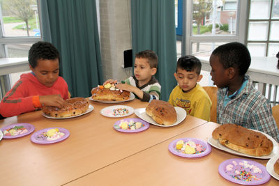 Foto 27 uit PaasBrood Versieren