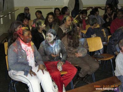 Foto 14 uit holi feest 2006 b.w