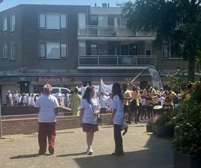 Foto 6 uit X- De Barkentijn gaat de Bladwijzer heten 1 augustus 2026