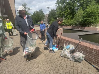 Foto 35 uit X-  Opruimactie Vrijwilligers Beverwaard 13-6-26