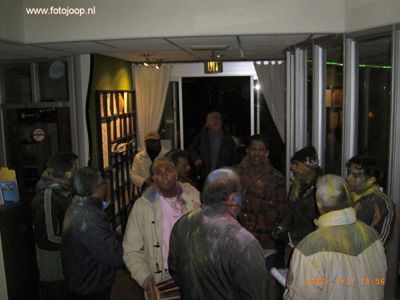 Foto 86 uit holi feest 2006 b.w