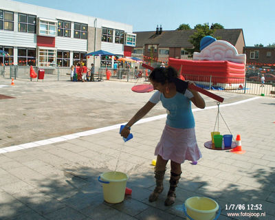 Foto 148 uit opzoomeren 2006 bw