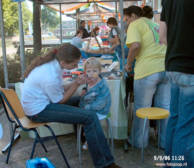 Foto 76 uit wijkparkfeest 2006