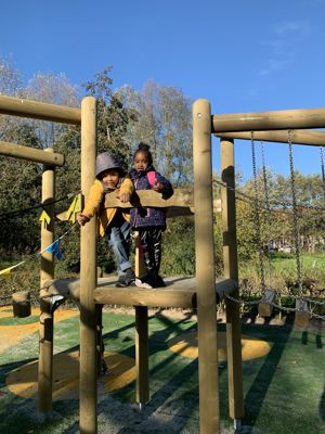 Foto 3 uit Opening Speelplaats