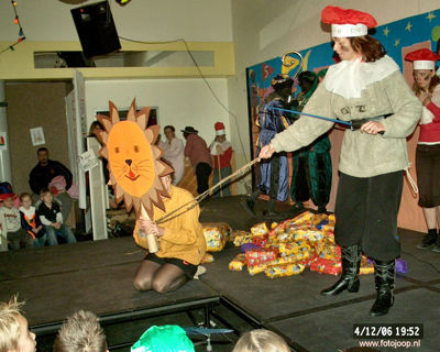 Foto 216 uit sinterklaas 2006 new