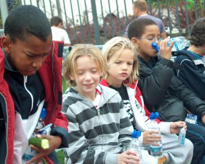 Foto 62 uit schoolsportplein07b.w